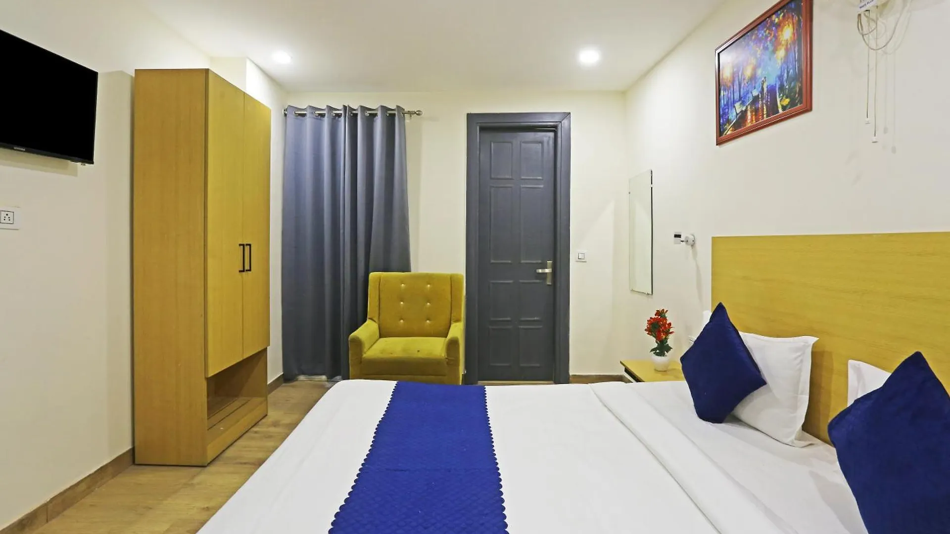 Hotel Twamev Residency Uttam Nagar Couple Friendly دلهي الهند